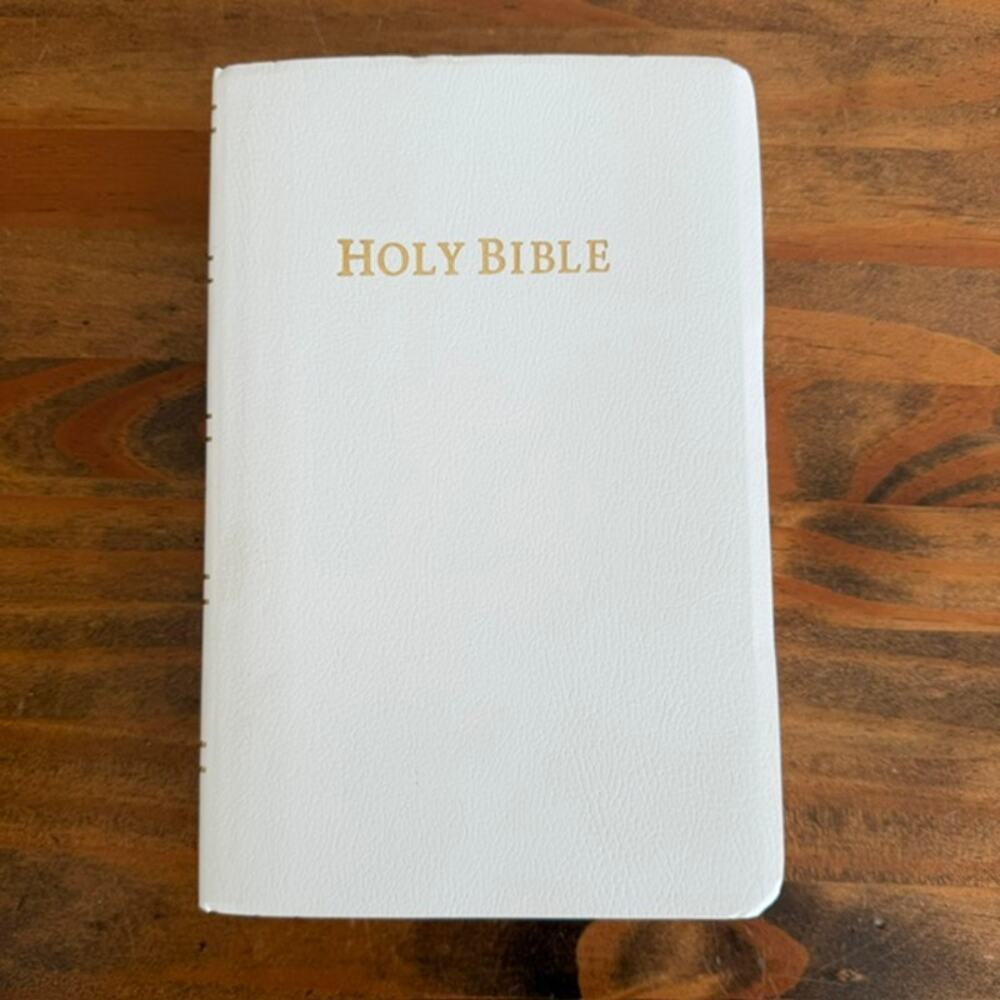 The Holy Bible King James Version White Thomas Nelson